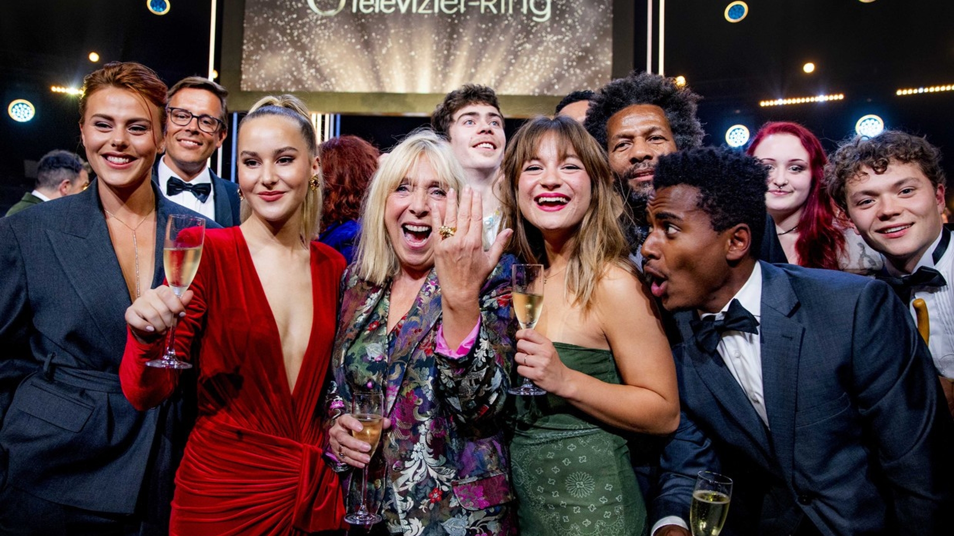 dramaserie-oogappels-wint-gouden-televizier-ring