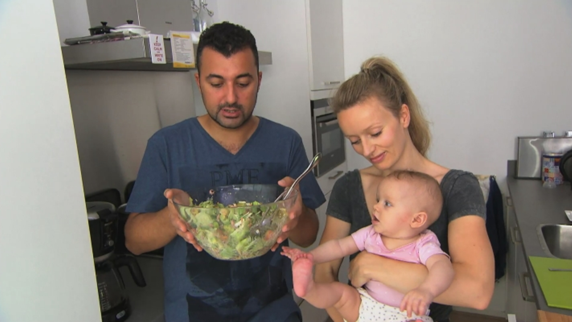 Op het bord van Özcan Akyol