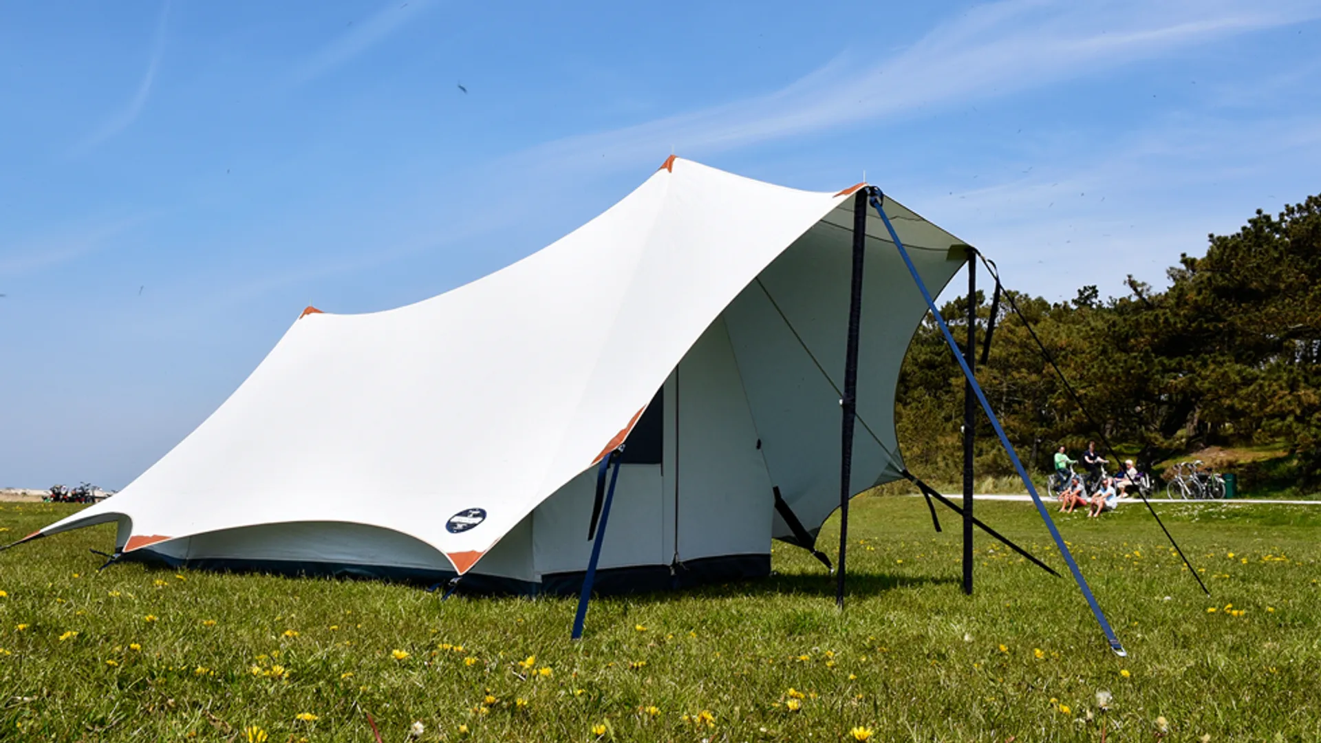tent spijkerbroeken groen licht